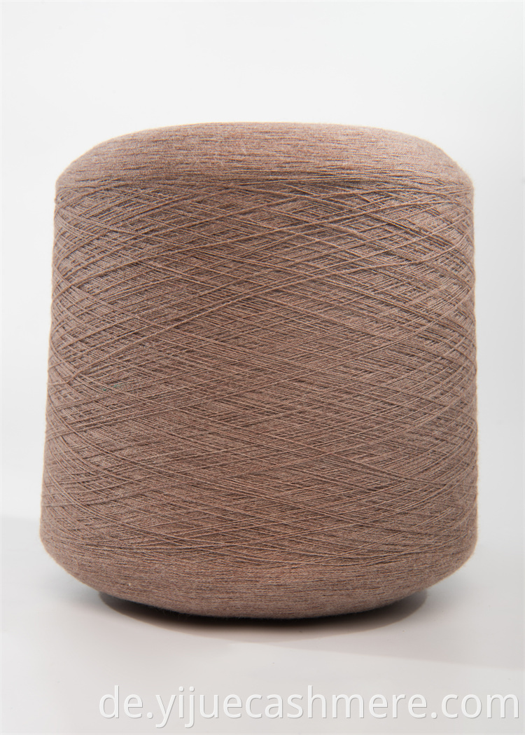 100% cashmere yarn